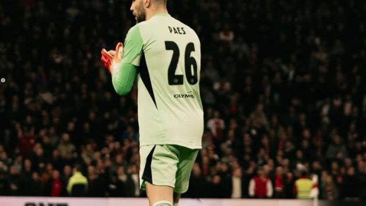 Ajax Amsterdam Incar Kiper Inter Milan hingga Mantan Bintang Barcelona – Posisi Maarten Paes Terancam!