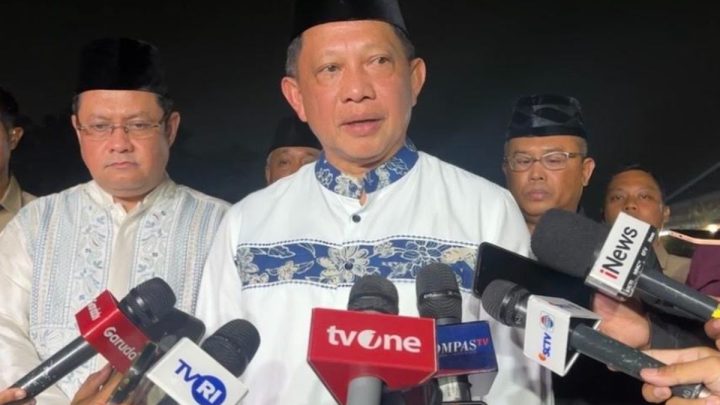 Solution For: Ryamizard Ryacudu Wafat, Mendagri Tito Kenang Sering Menghadap untuk Urusan Kampung