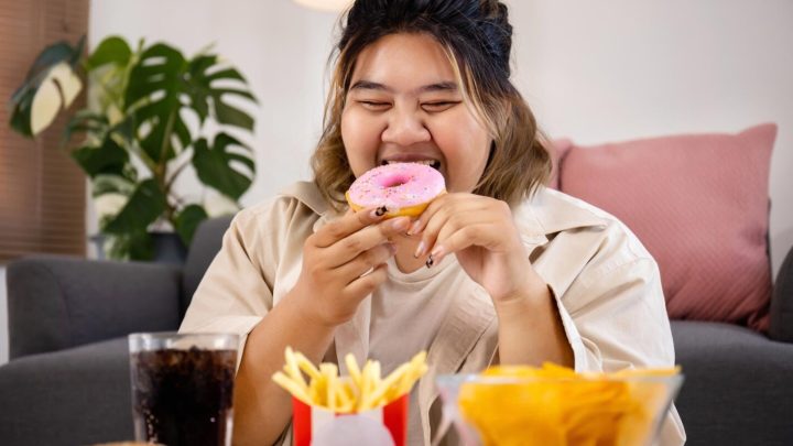 Facing Challenges: Diam-Diam 5 Kebiasaan Buruk Ini Merusak Tubuh