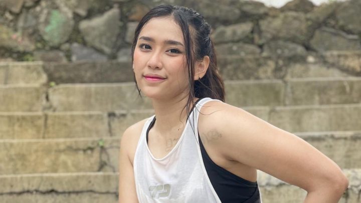 Solving Problems: Kisah Pevoli Supercantik Jakarta Livin Mandiri Yolla Yuliana, Ternyata Pernah Main Film dan Jadi Model Video Klip