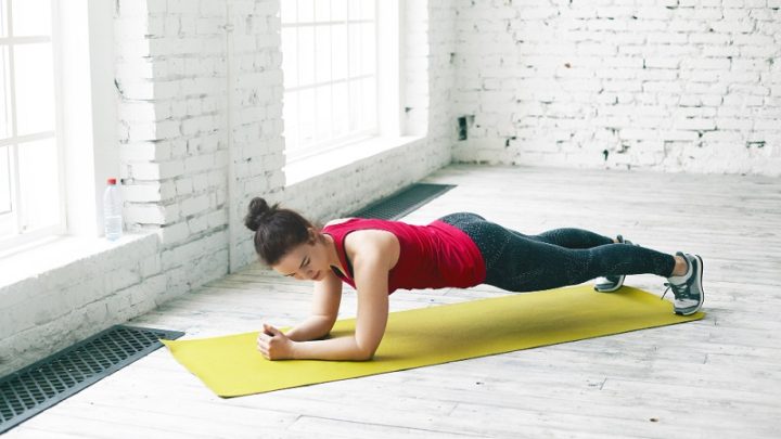 What You Need to Know: 6 Khasiat Latihan Plank yang Jarang Disadari