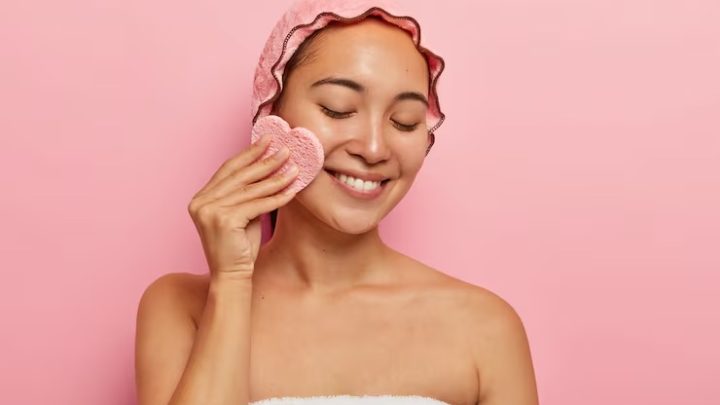 Key Issue: Mitos atau Fakta: Organ Intim Perempuan Harus Dibersihkan Setiap Hari dengan Sabun Kewanitaan Berantiseptik?