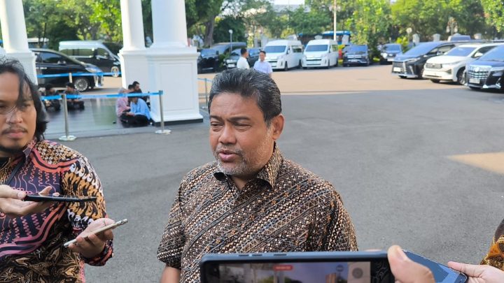 Solving Problems: Ancaman PHK Industri Dipicu Tekanan Geopolitik Global, Harga Gas Bukan Faktor Utama