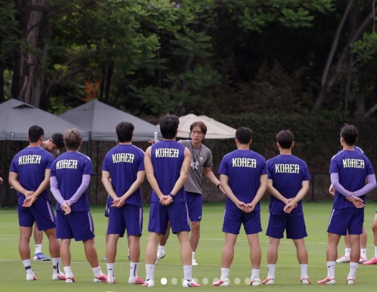 Hong Myung-bo Emosi Sesi Latihan Timnas Korea Selatan Diintip Drone Jelang Lawan Meksiko!