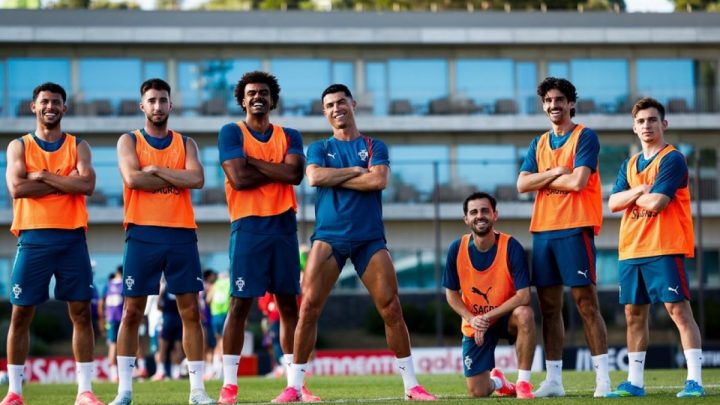 Alasan Unik Cristiano Ronaldo Berdiri Menyamping saat Lagu Kebangsaan Portugal di Piala Dunia 2026