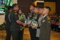 Special Plan: Seskab Teddy Raih Penghargaan Penulis Taskap Terbaik Dikreg Seskoad 2026