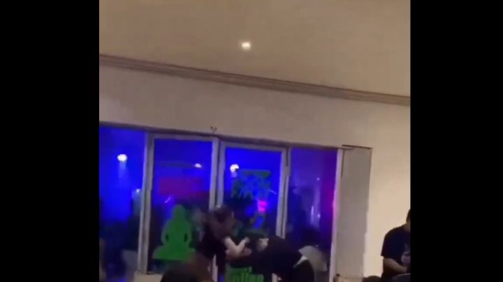 Key Issue: Viral 2 Perempuan Saling Jambak di Cafe, Diduga karena Rebutan Pacar
