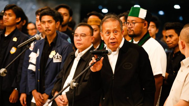Meeting Results: DPR Janjikan Bebaskan Mahasiswa Trisakti dan Tahanan Demo