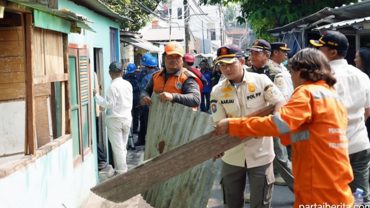 Tujuh Bangunan Liar di Tanah Abang Jakpus Dibongkar