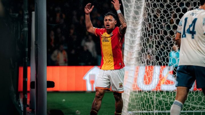 Historic Moment: Go Ahead Eagles Rekrut Jebolan Manchester City, Posisi Dean James Terancam?