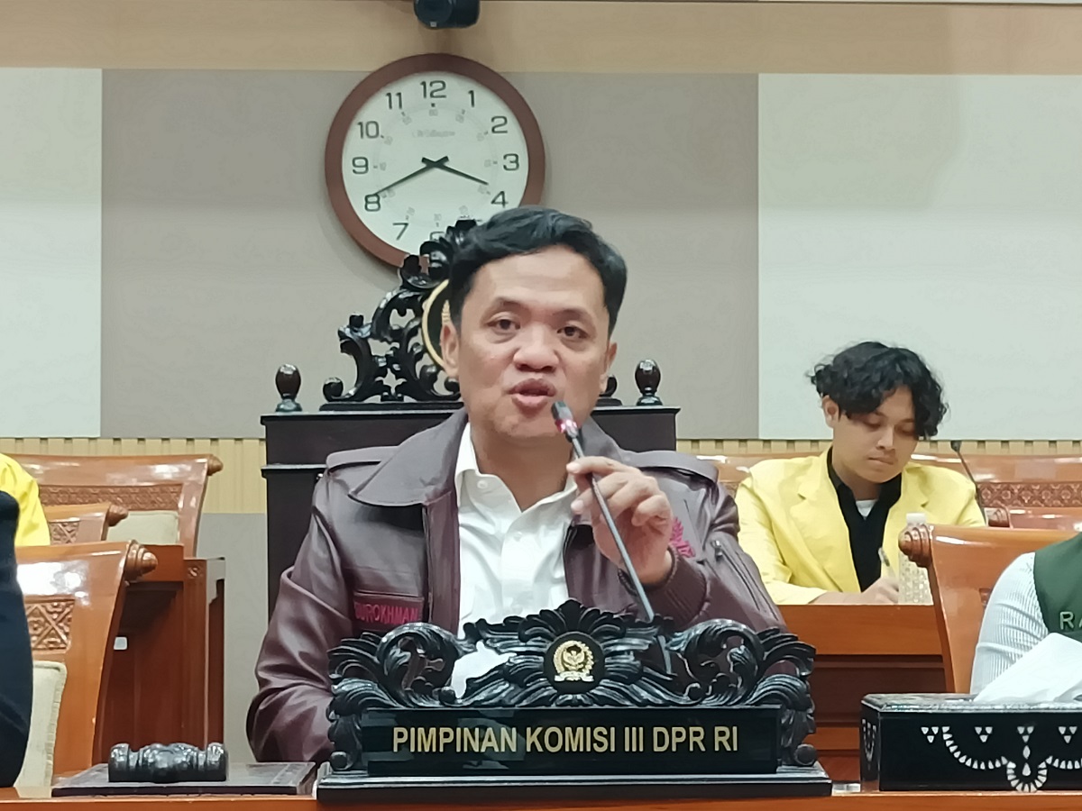 DPR Minta Kejagung Bentuk Tim Independen Selidiki Kasus Korupsi yang Jerat Febrie Adriansyah