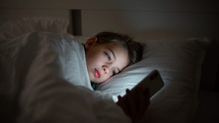Terbangun di Tengah Malam dan Sulit Tidur Lagi – Ini Penjelasan Ahli