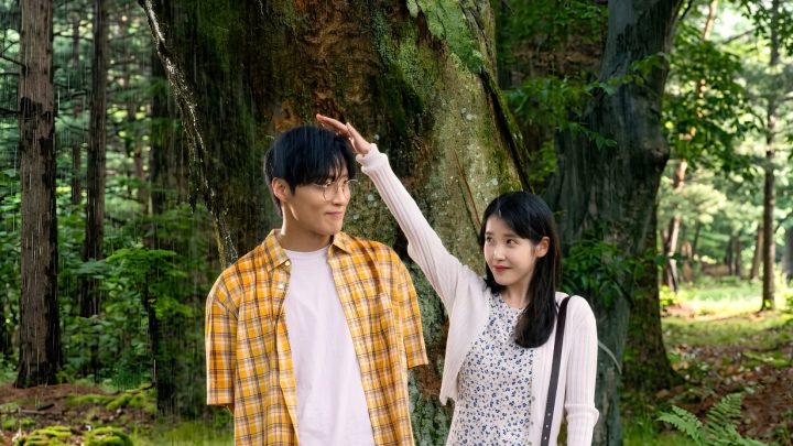 What Happened During: IU Gaet Heo Nam Jun Jadi Model Video Klip Single Terbaru