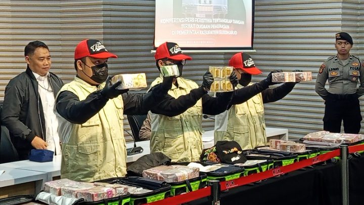 KPK Tetapkan Bupati Sukoharjo Etik Suryani Tersangka Korupsi – Diduga Terima Upah Pungut Rp2,93 Miliar