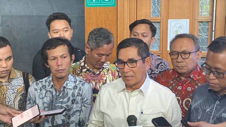 Latest Update: Sebut Kerry Riza Cs Dikriminalisasi, Hamdan Zoelva Minta Presiden Beri Keadilan