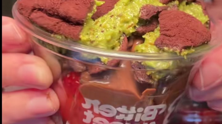 Important Visit: Lagi Viral Strawberry Choco Dubai Chewy, Tertarik Mencoba?