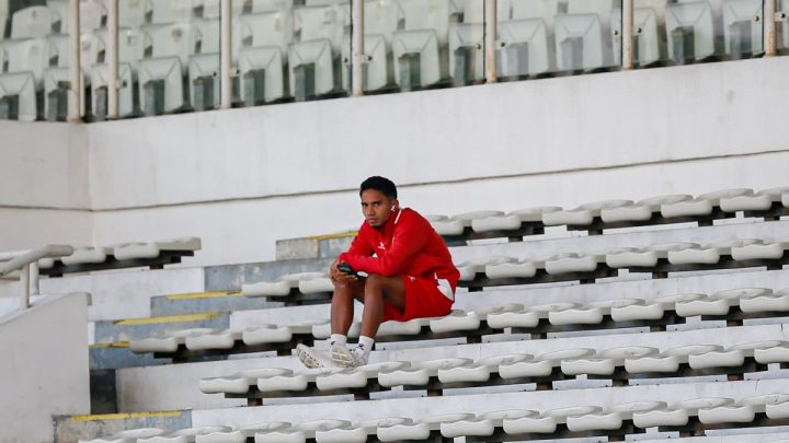 Marselino Ferdinan Duduk di Tribun saat Timnas Indonesia Latihan, Absen Lawan Kamboja?
