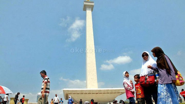 Topics Covered: Peristiwa 12 Juli: Monas Dibuka untuk Umum hingga Prancis Juara Piala Dunia 1998