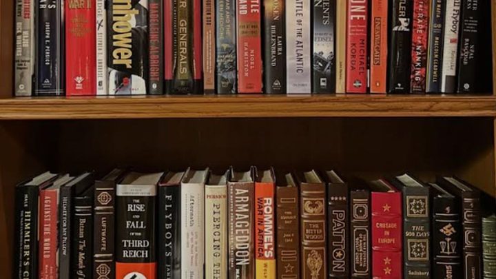 Main Agenda: Intip Koleksi Buku Prabowo di Perpustakaan Pribadi, dari Sejarah Perang hingga Filsafat