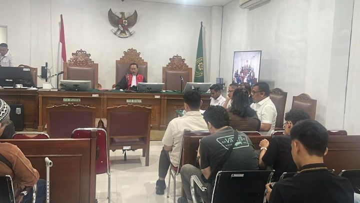 Historic Moment: Bacakan Duplik, Polda Metro dan Kejaksaan Minta Praperadilan Roy Suryo Ditolak!