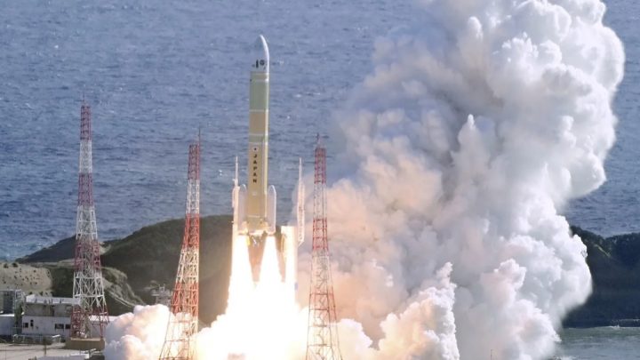 Solving Problems: Untuk Pertama Kali, Jepang Sukses Uji Coba Pendaratan Roket yang Dapat Digunakan Ulang