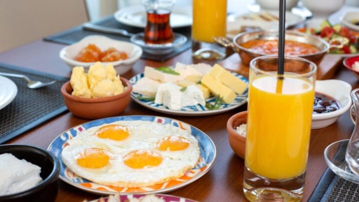 5 Rekomendasi Menu Sarapan yang Bagus Buat Kesehatan Usus