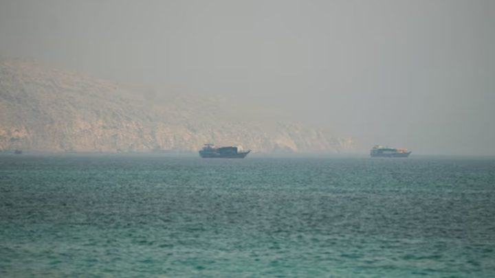 Selat Hormuz Ditutup – AS dan Iran Saling Lancarkan Serangan Rudal