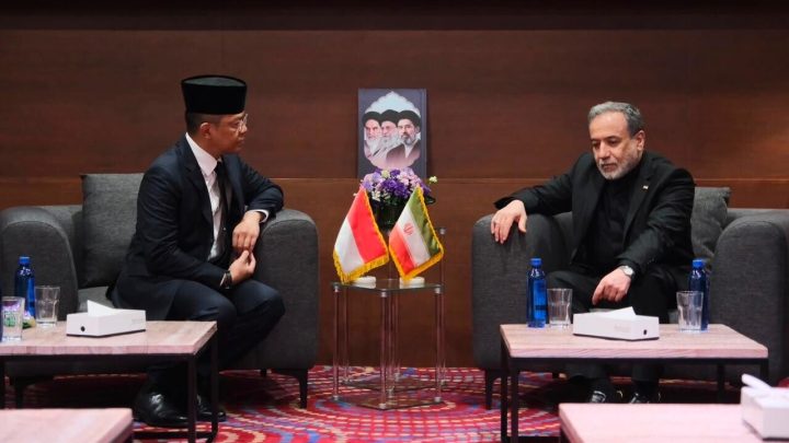 Key Discussion: Hadiri Penghormatan Terakhir Ayatollah Ali Khamenei, Menlu Sugiono Bertemu Menlu Iran