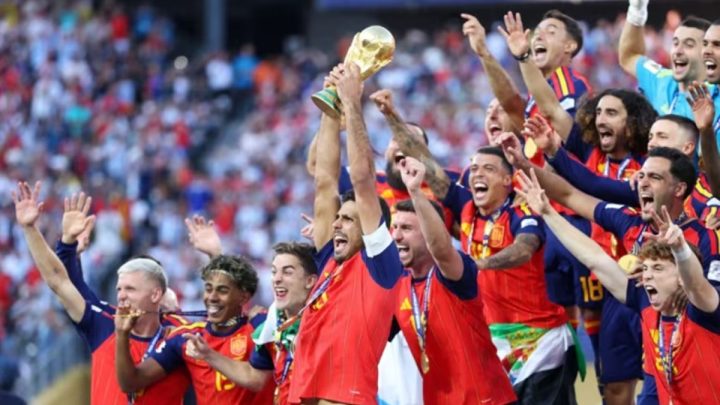 Key Discussion: Koleksi Dua Trofi Piala Dunia, Spanyol Resmi Samai Pencapaian Prancis dan Uruguay!