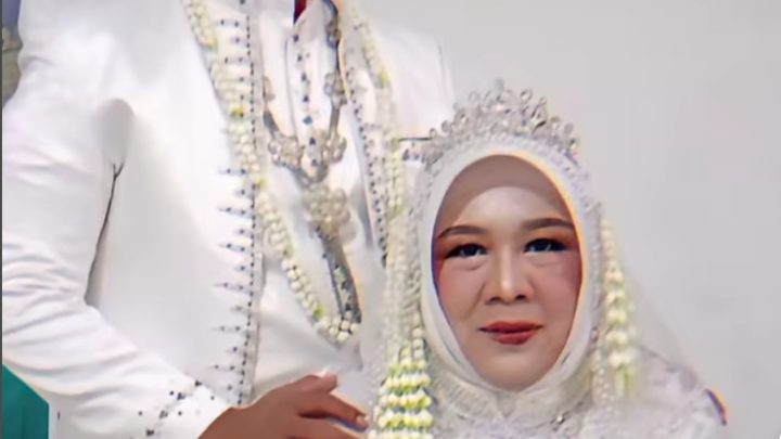 Key Strategy: Viral! Pria 22 Tahun Nikahi Janda Berusia 50 Tahun di Nikah Massal, Didukung Netizen