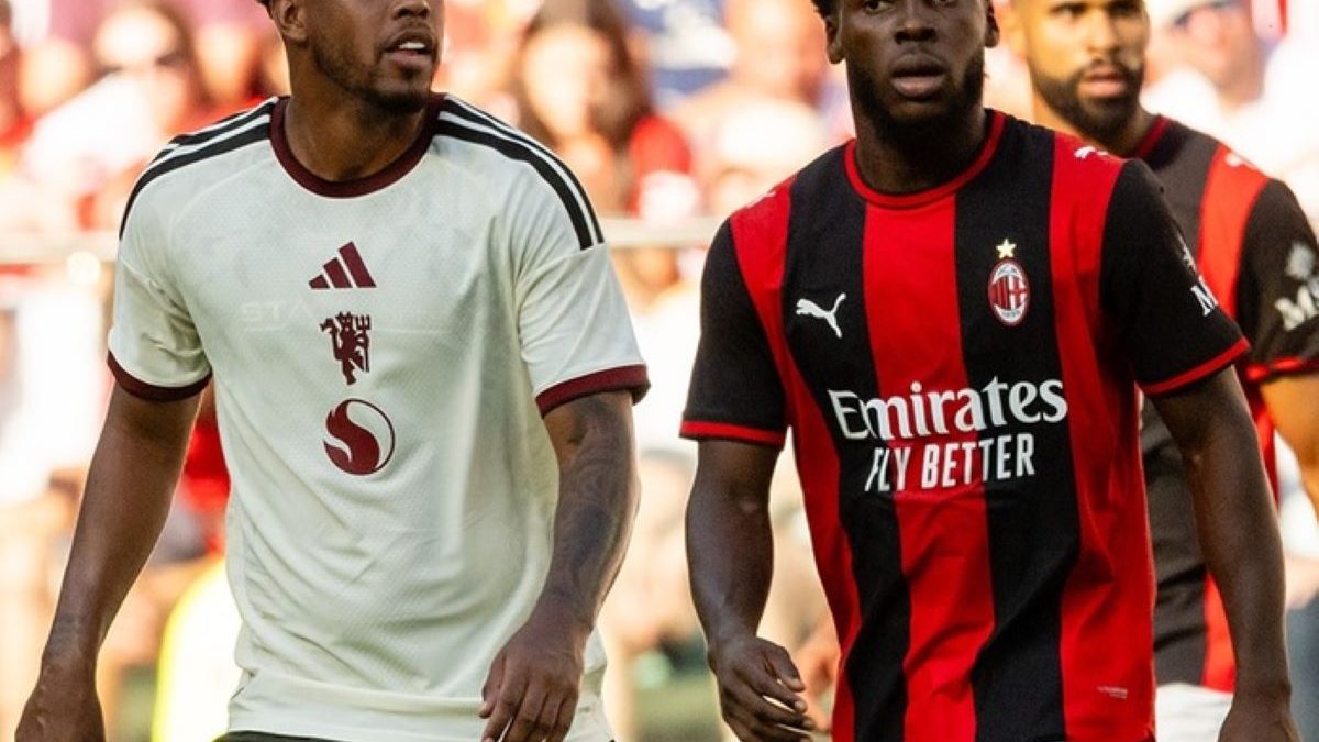 ac_milan_vs_manchester_united-sKHD_large