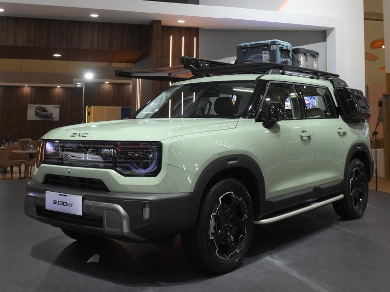 baic_bj30_hybrid-pJkB_large