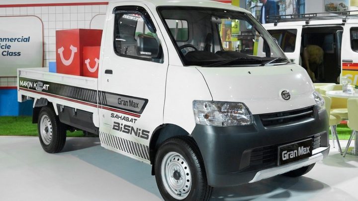 Daihatsu Gran Max Pickup Jadi Mobil Terlaris Juli 2026, Geser Toyota Kijang Innova