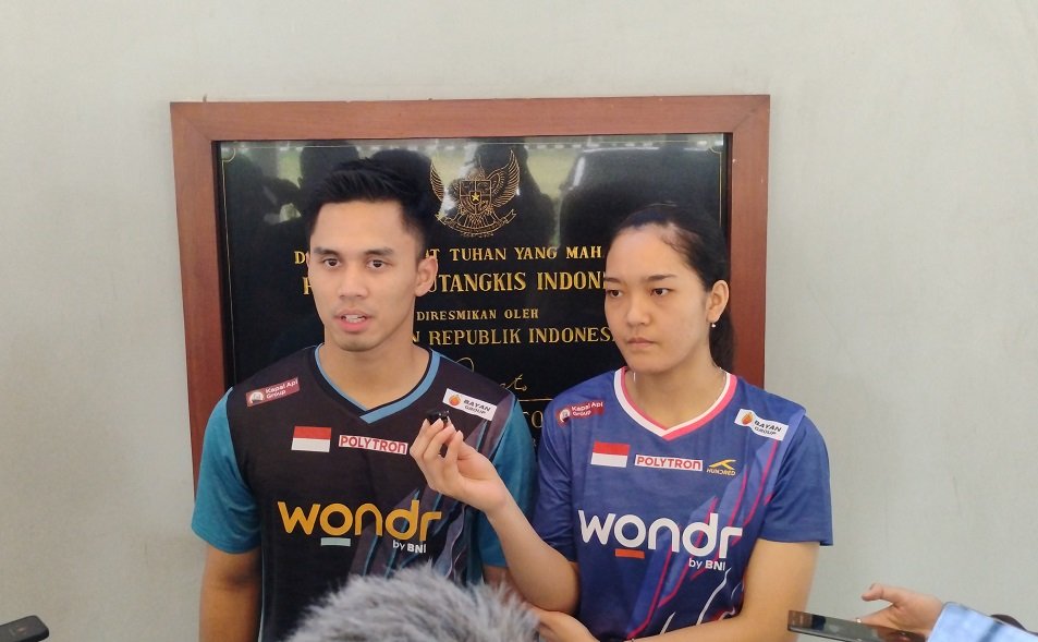 ganda_campuran_bulutangkis_indonesia_amri_syahnawi_dan_nita_violina_marwah-2dlH_large