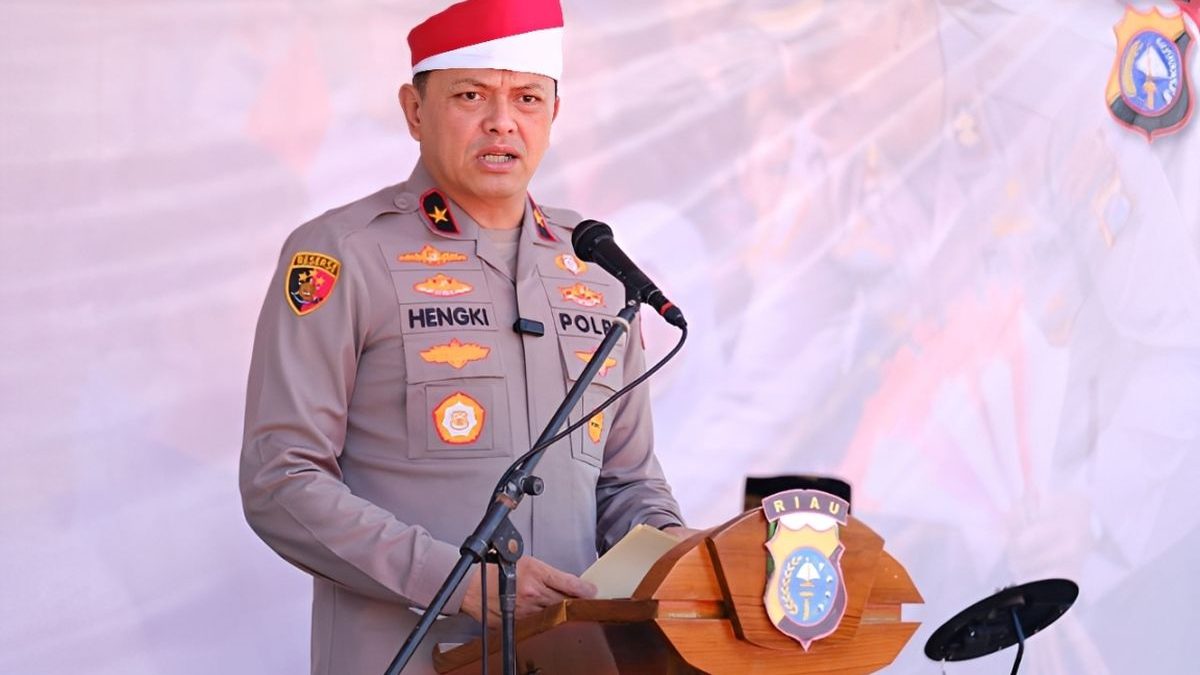 hengki_haryadi-dkAZ_large