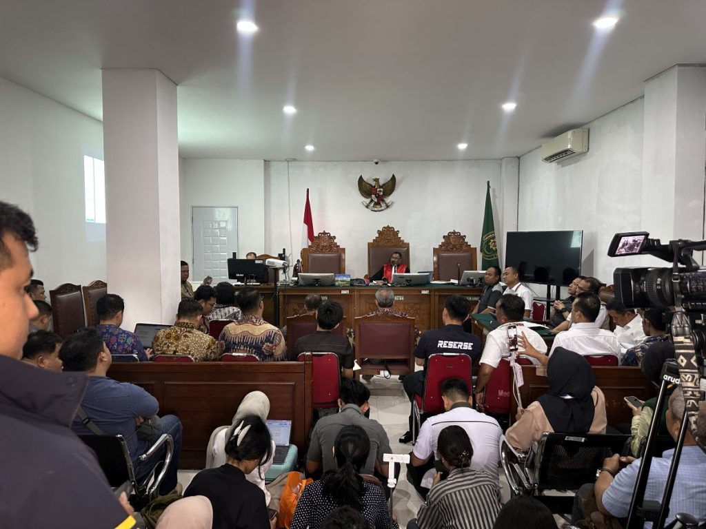 idang_praperadilan_febrie_adriansyah-7u5x_large