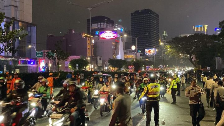 Demo Mahasiswa Bubar, Jalan Jenderal Sudirman Jakpus Kembali Dibuka