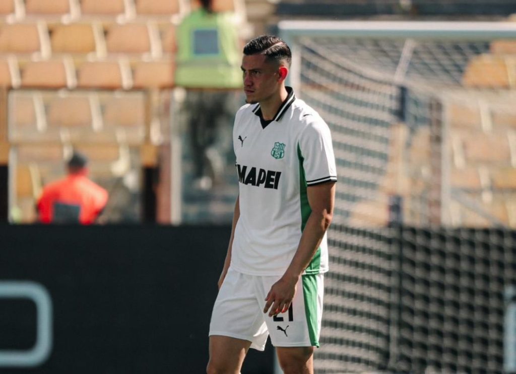 kepergian_tarik_muharemovic_membuat_jay_idzes_kehilangan_duet_di_jantung_pertahanan_sassuolo-KHGv_large