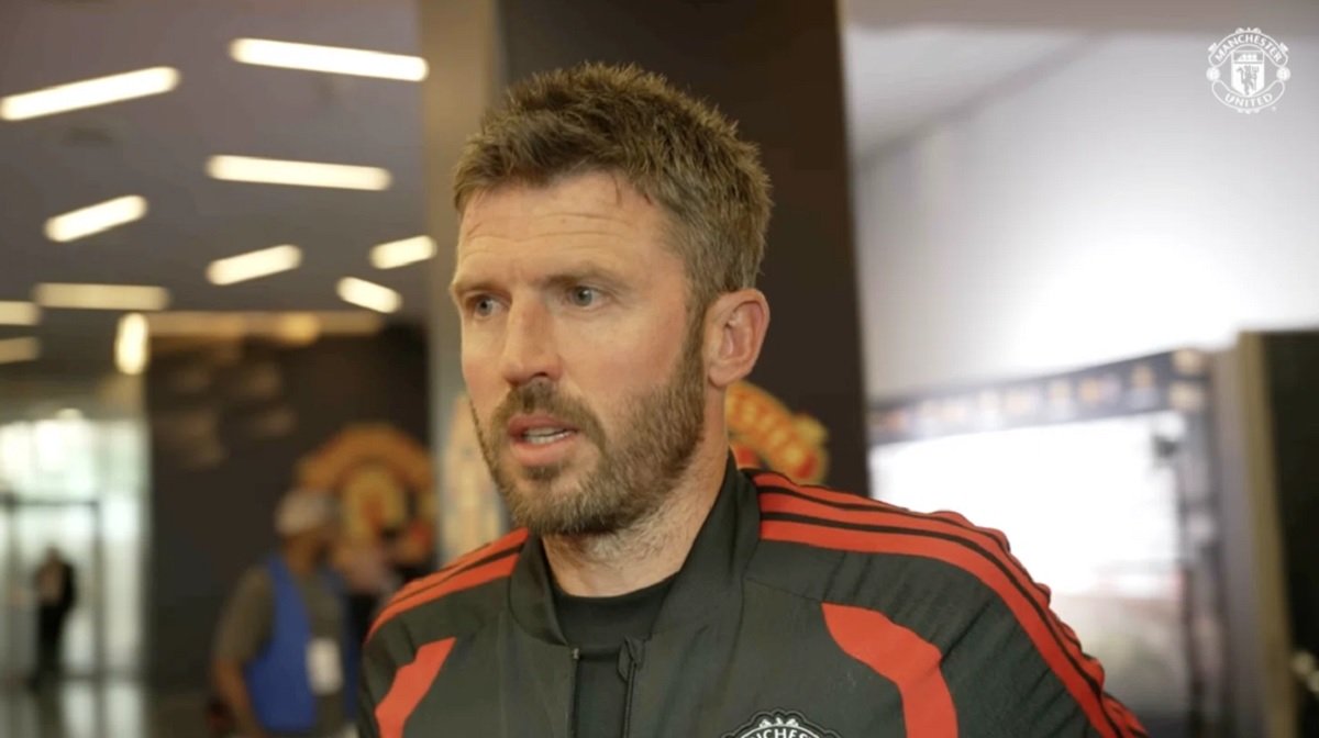 michael_carrick_mengomentari_hasil_buruk_manchester_united_yang_dipermak_ac_milan_2_4_di_laga_uji_coba-6EMu_large