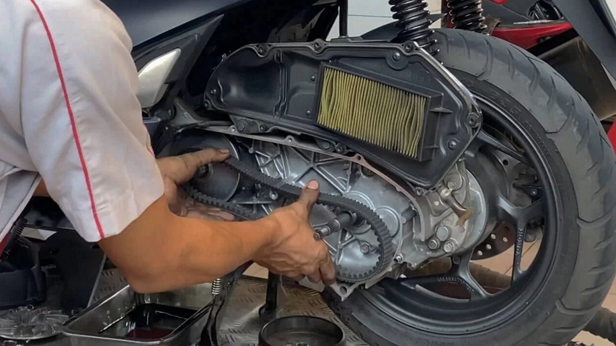motor_matic_mulai_berdecit-jak8_large