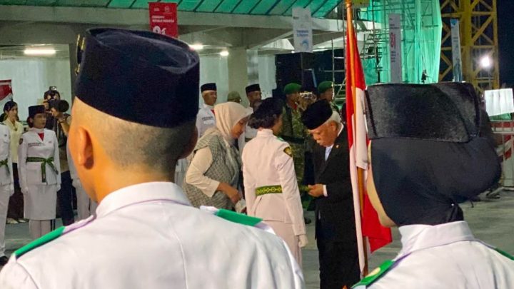Kepala OIKN Kukuhkan Paskibraka, Siap Kibarkan Merah Putih saat HUT Ke-81 RI di IKN