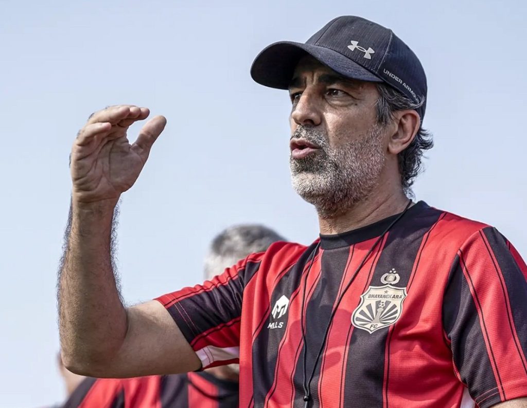 pelatih_bhayangkara_fc_oscar_bruzon-hYzc_large