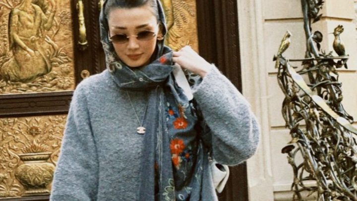 Kisah Pevoli Cantik Sabina Altynbekova, Temukan Kedamaian di Balik Megahnya Masjid