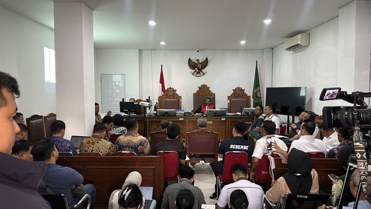 sidang_praperadilan_kasus_febrie_adriansyah-jf3W_large