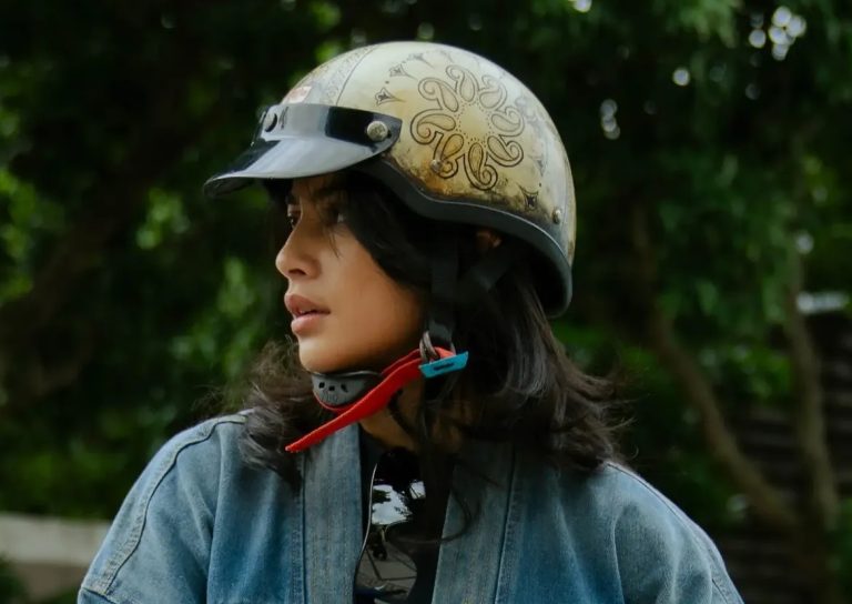 sintya_marisca_vespa-Gghb_large