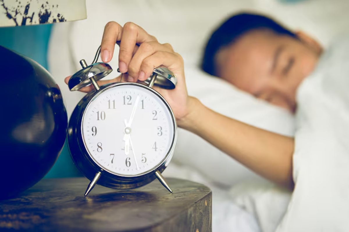 Kenapa Terbangun Dini Hari Sulit Tidur Lagi? Ini Penjelasan Pakar