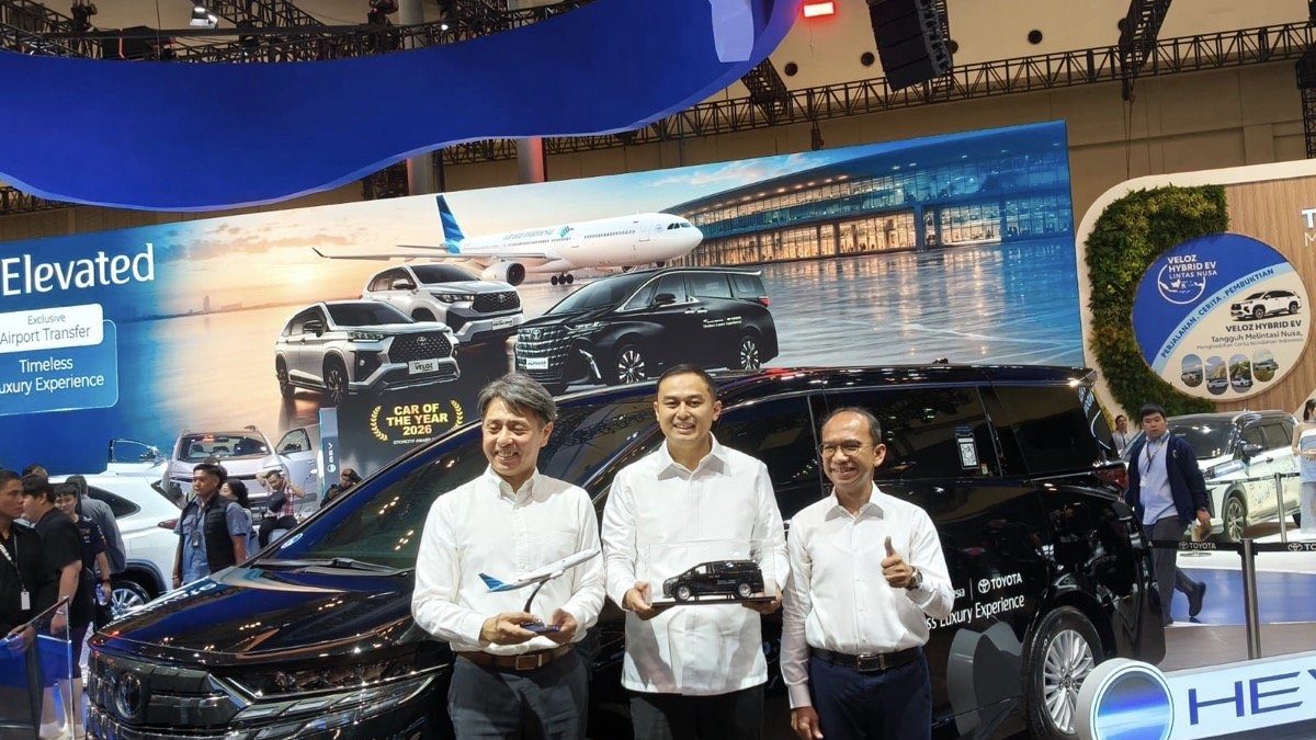 toyota_alphard-yvLS_large
